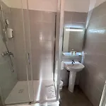 水晶酒店 酒店 鲁瓦扬