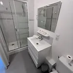 水晶酒店 2*